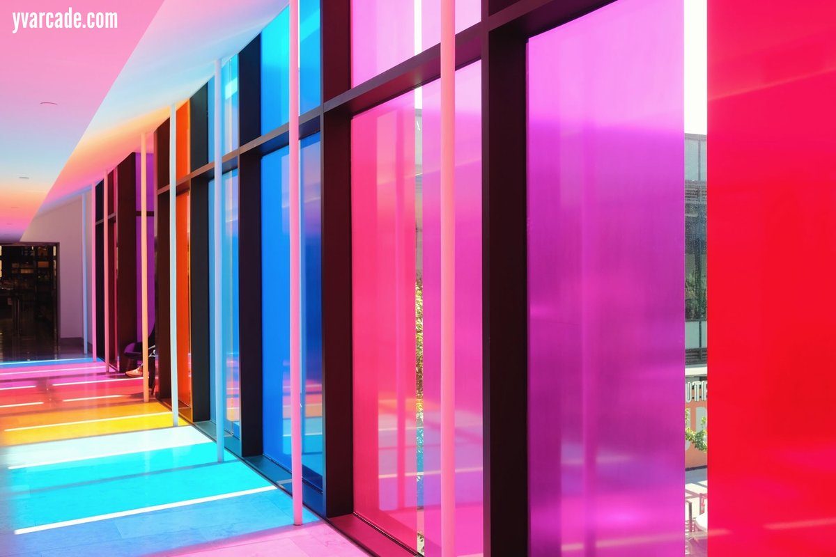 #UnleashYourAura public light mural by @elyse_dodge 🌈 in and around <a href="/Inside_TAB/">The Amazing Brentwood</a> mall in #Burnaby yvar.ca/youraura #MyKindOfAmazing