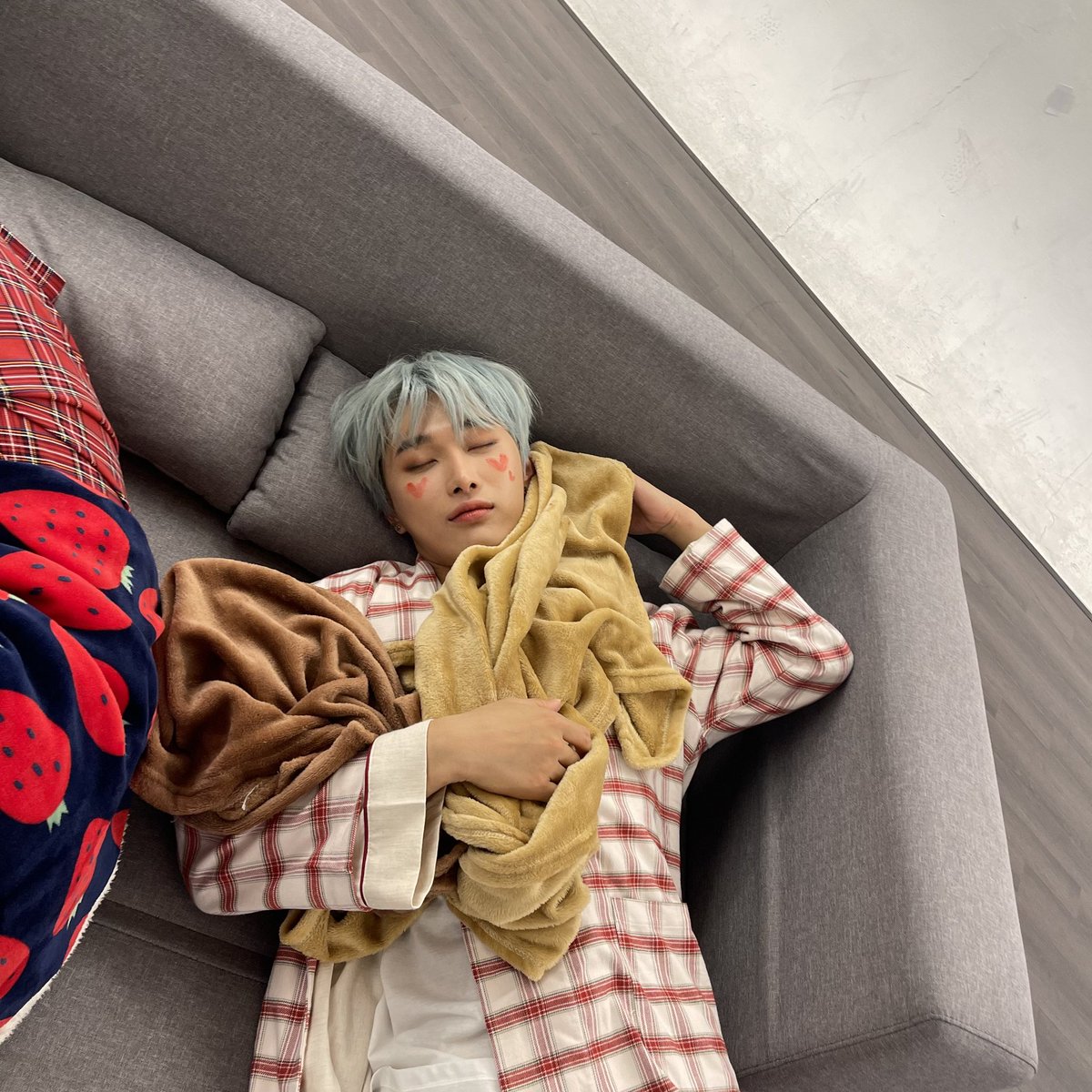 OmegaX_members's tweet photo. [#OX]

잘 잤다~~🥱
굿모닝🤗

#OMEGA_X #오메가엑스 #재한 https://t.co/Wdm5YP9RBb
