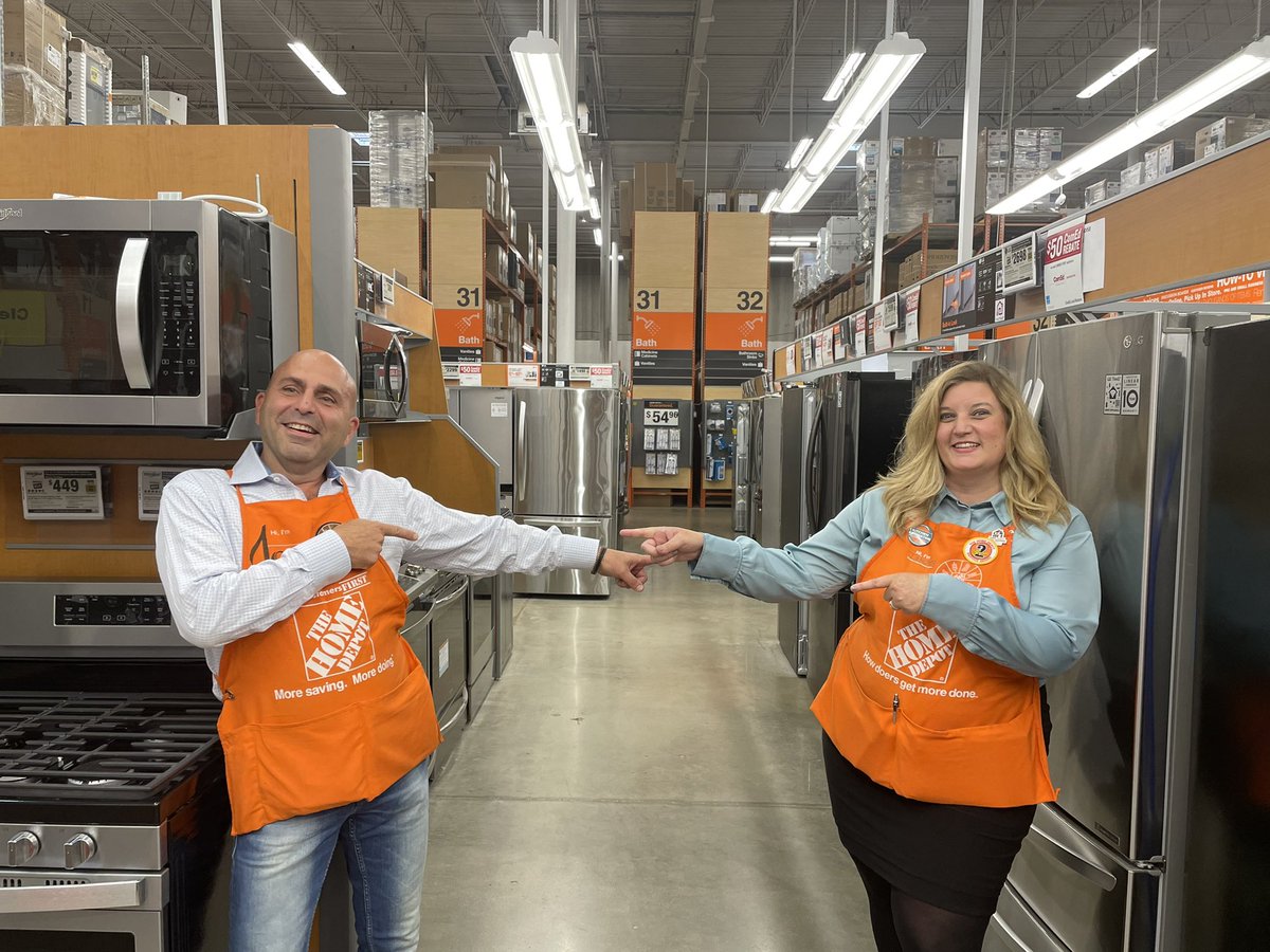 Meet Joe and Tamara, Husband and Wife Team in Orange!  A HD Family😁