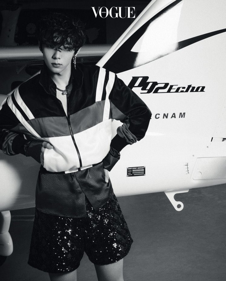 STRLOOKS's tweet photo. Shotaro for Vogue Korea. https://t.co/CNOyTpzhvU