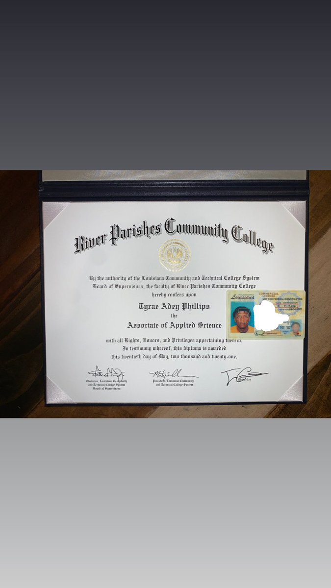 Only1Bentley's tweet image. before you judge me check my resume!!! #certifiedoperator &amp;amp; #truckdriver forever blessed thank you god!!!✅