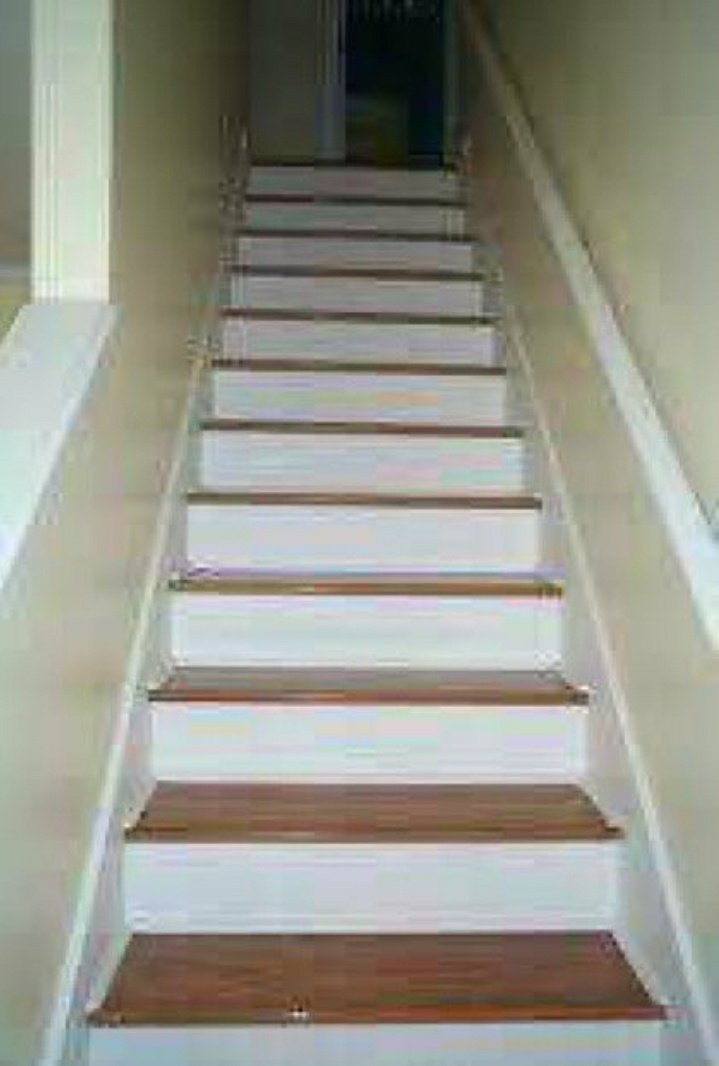 R_louh28's tweet photo. unas escaleras y una pared no te puede hacer llorar

las escaleras y la pared:
#11YearsOfOneDirection https://t.co/fJhAmBiqOH
