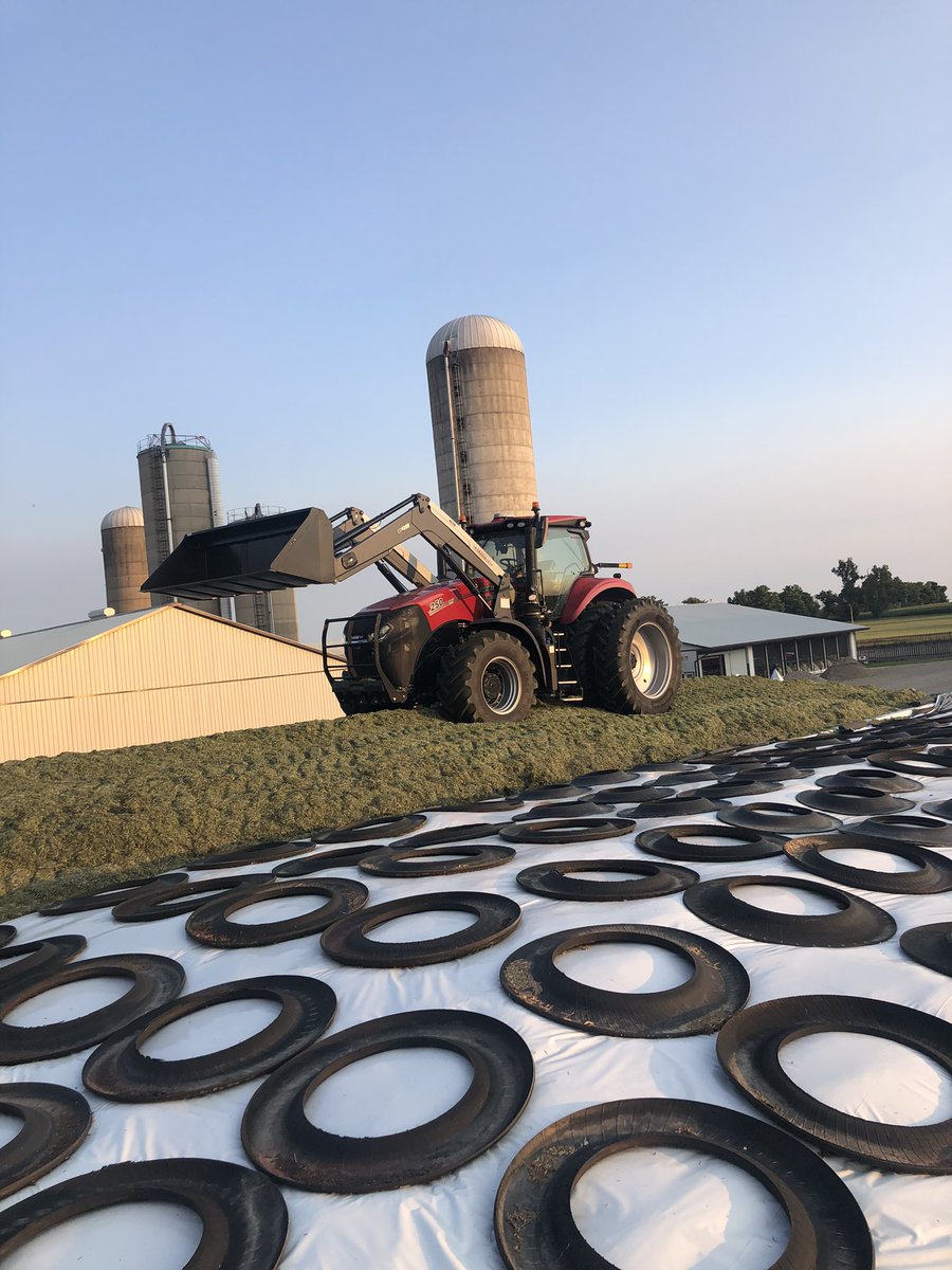 Made the pit man a little happier with his new loader monster now he is waiting for me lol #caseih #hay21 #stratfordfarmequipment