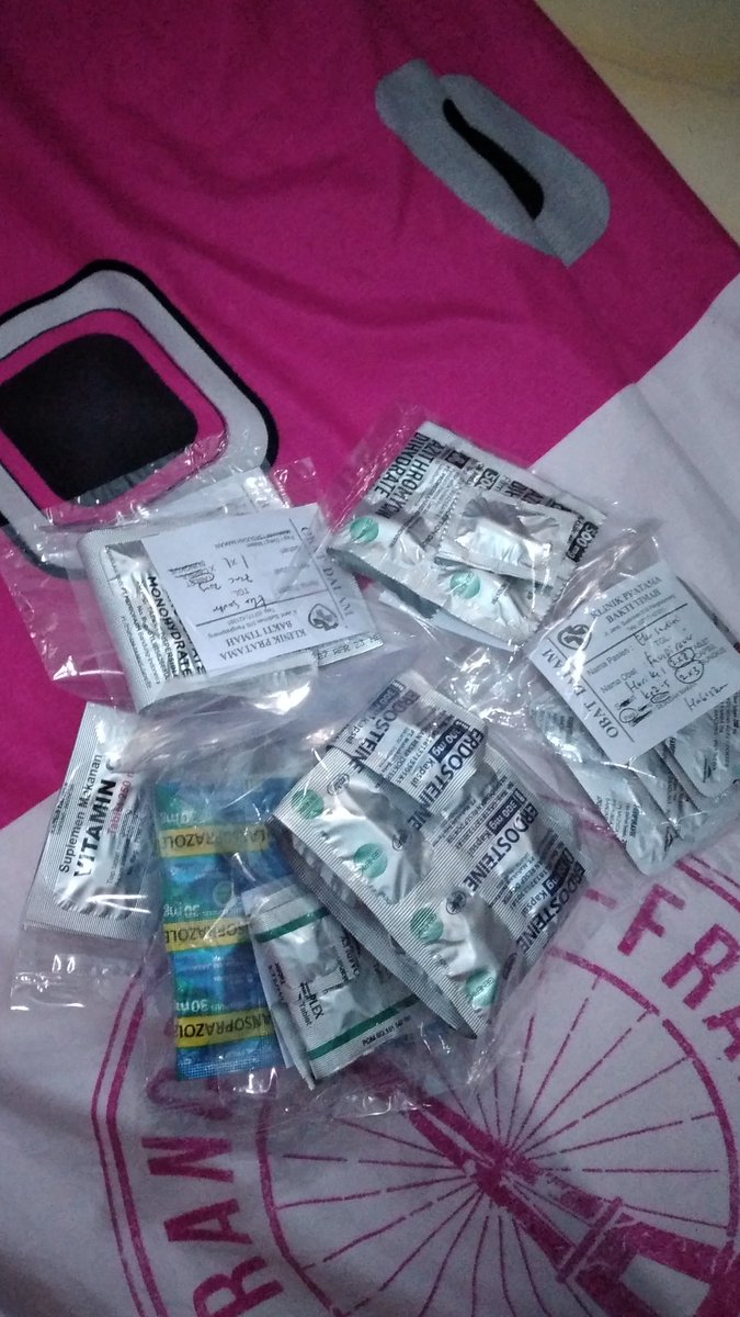 ekhft's tweet photo. Hikmahnya minum obt sebanyak apapun ga kerasa pait, krna emg gabisa ngerasain apa apa🙂 https://t.co/p8YjOMn9j4