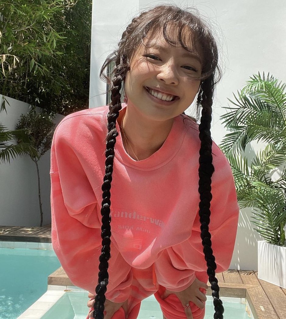 she looks adorable 🥺
