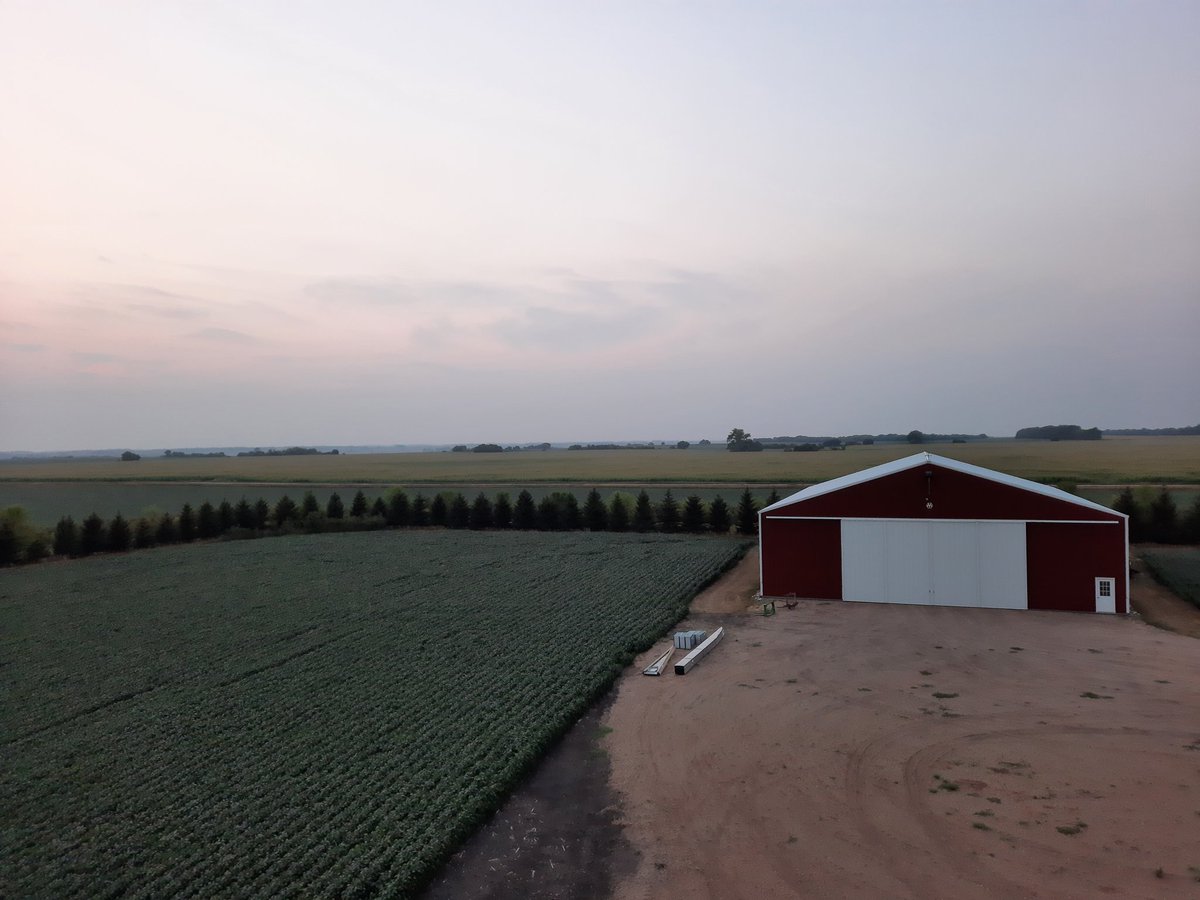 MattyIceAg's tweet image. Crop is barely holding on but still takes a nice sunset picture.