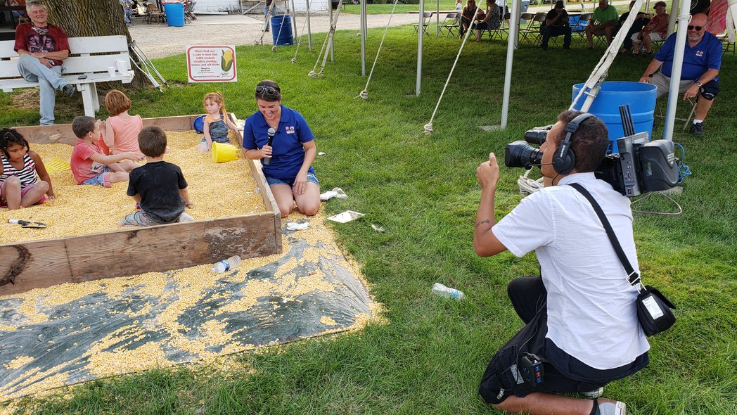 themcconicowire's tweet photo. It's @CandiceKing doing weather from the cornbox (that's like a sandbox but with corn). https://t.co/ORWtzILNns
