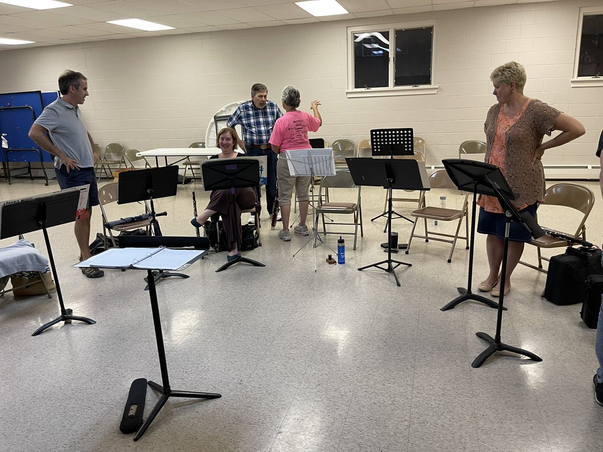 dekconductor's tweet photo. #MozartAndFriends had a great rehearsal tonight! Such a joy to conduct this group. #staymusic #listenlocal #classicalmusic https://t.co/wGqQCAZgGQ