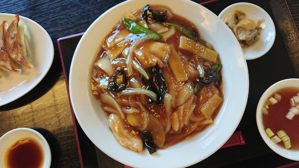 肉丼を注文したらイメージと違うものが運ばれてきた Pic Twitter Com Ifqzcfcn3k Kikimuyayari Cocotbodol