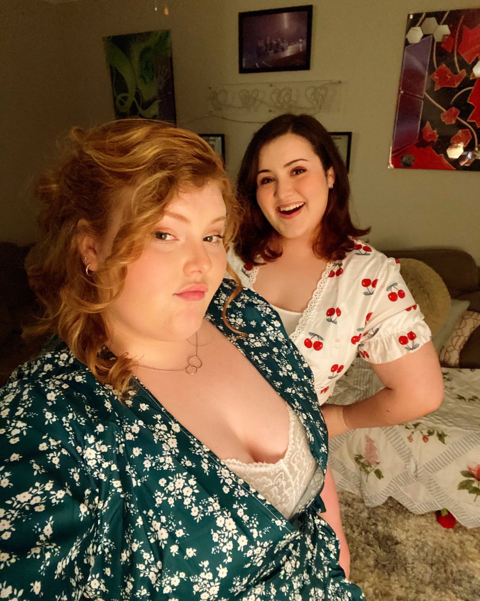 Thank you to everyone who came out tonight to watch our set! We are so lucky to have your support! 🥰

#singers #singersongwriter #music #musicduo #duo #popmusic #livemusic #livesound #liveshow