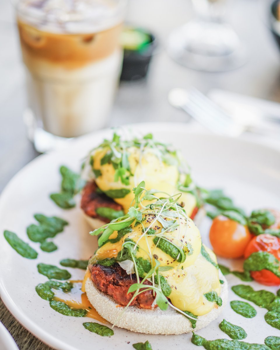 Add a bit of spice in your life, for those that like it extra hot! 🌶☀️🥵 
#MexicanBenedict