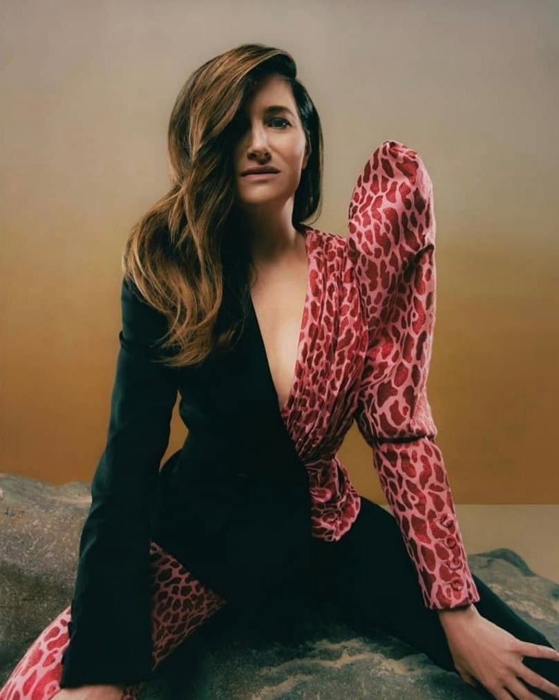 Happy birthday to Kathryn Hahn :)) 