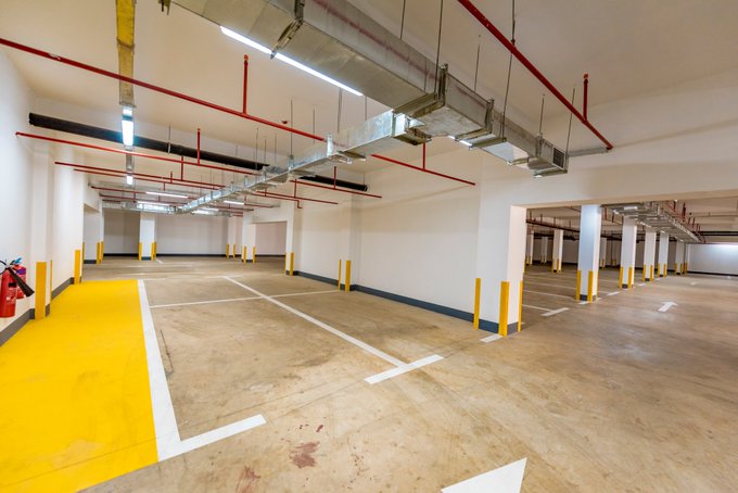CenturyRwanda's tweet photo. KBC:This #commercial building is a mix of multi-level #retail space and #office spaces. The eighth floor offers a very impressive terrace with panoramic views overlooking the Kigali Convention Centre ideal for the best bars and restaurants. For rental space call +250732000212 https://t.co/r4SyOZ99g5