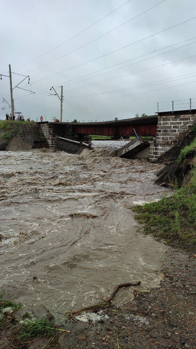 siberian_times's tweet photo. The Trans-Siberian line is blocked after a major flood destroyed a bridge in the Trans-Baikal region. The only road connecting the rest of Russia to its Far Eastern territory - route R297 or the Amur highway - is flooded, too #floods2021Russia https://t.co/gXBvRijWhe