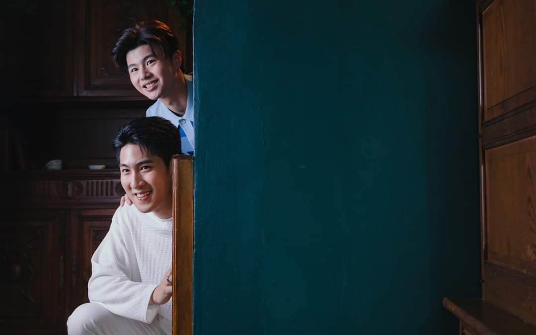 gunsmile_family's tweet photo. ภาพเบื้องหลัง Behind the Scenes ‘ตัวจบ’ - PINGx
https://t.co/ZOihRgxMvz
#ตัวจบ #gunsmile #สมายของแดดดี้ #PINGx https://t.co/yuOD0uAYmd