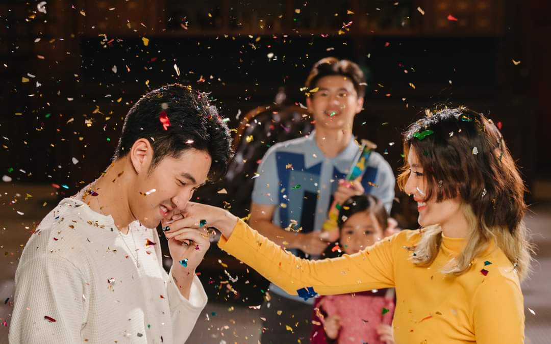 gunsmile_family's tweet photo. ภาพเบื้องหลัง Behind the Scenes ‘ตัวจบ’ - PINGx (2)
#ตัวจบ #gunsmile #สมายของแดดดี้ #PINGx https://t.co/TfxoYCpd96