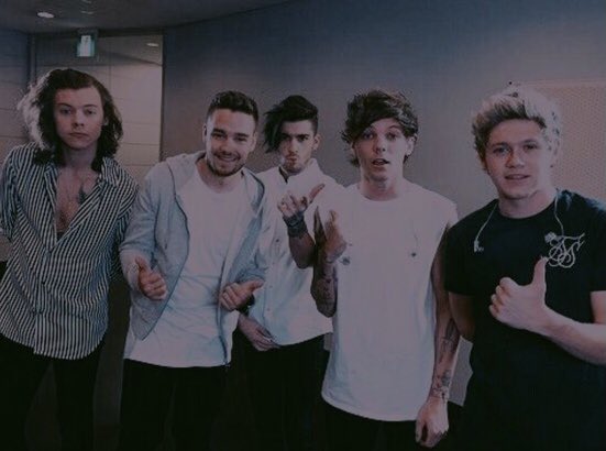 tpwksara3's tweet photo. always in my heart @onedirection. Your sincerely Sara.
11 years.❤️💛🇮🇪💚💙
#OneDirection #11YearsOfOneDirection #18MonthsMyAss https://t.co/DETUhrUrg6