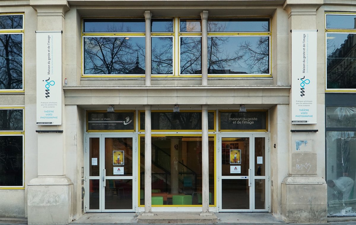 MParisCentre's tweet photo. #ConnaissezVousParisCentre |#15 |
Face à quel monument de #ParisCentre se trouve la #MGI, Maison du Geste et de l'Image 🎭📹, centre de recherche et d'éducation artistique qui propose plus de 200 ateliers/an entre artistes, enfants et adolescent(e)s ? https://t.co/gh80lqcT0F