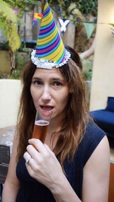 Happy birthday, kathryn hahn!! 