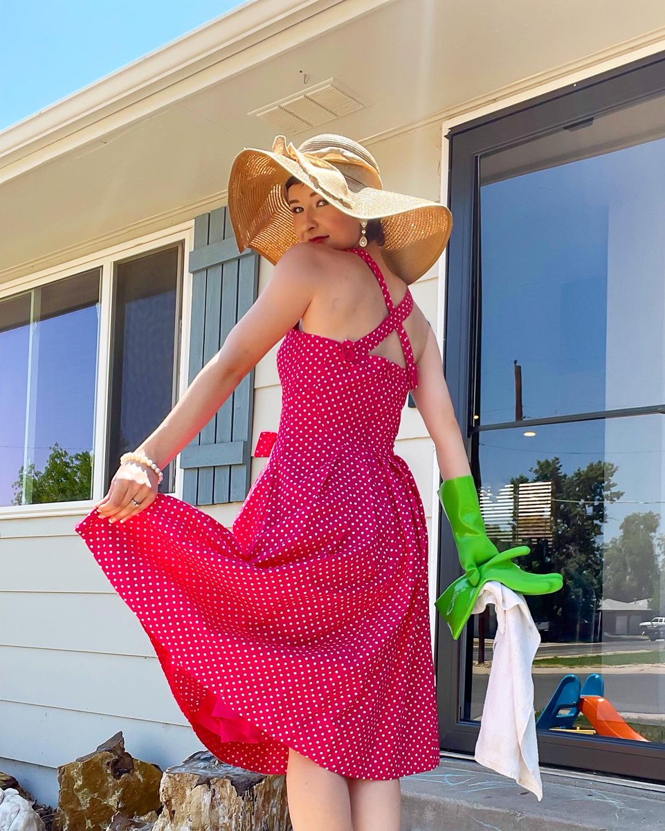 Stepford Wife outfit today ❤️

#retroaesthetic #retrofashion #retrostyle #sunhat #sundress #sundressseason #fancyoutfits #summer2021 #summer2021fashion #summer2021outfits #thriftedoutfits #pinkoutfits #girlyoutfits #pinkfashion #girlyfashion #fashionblogger #fashionista