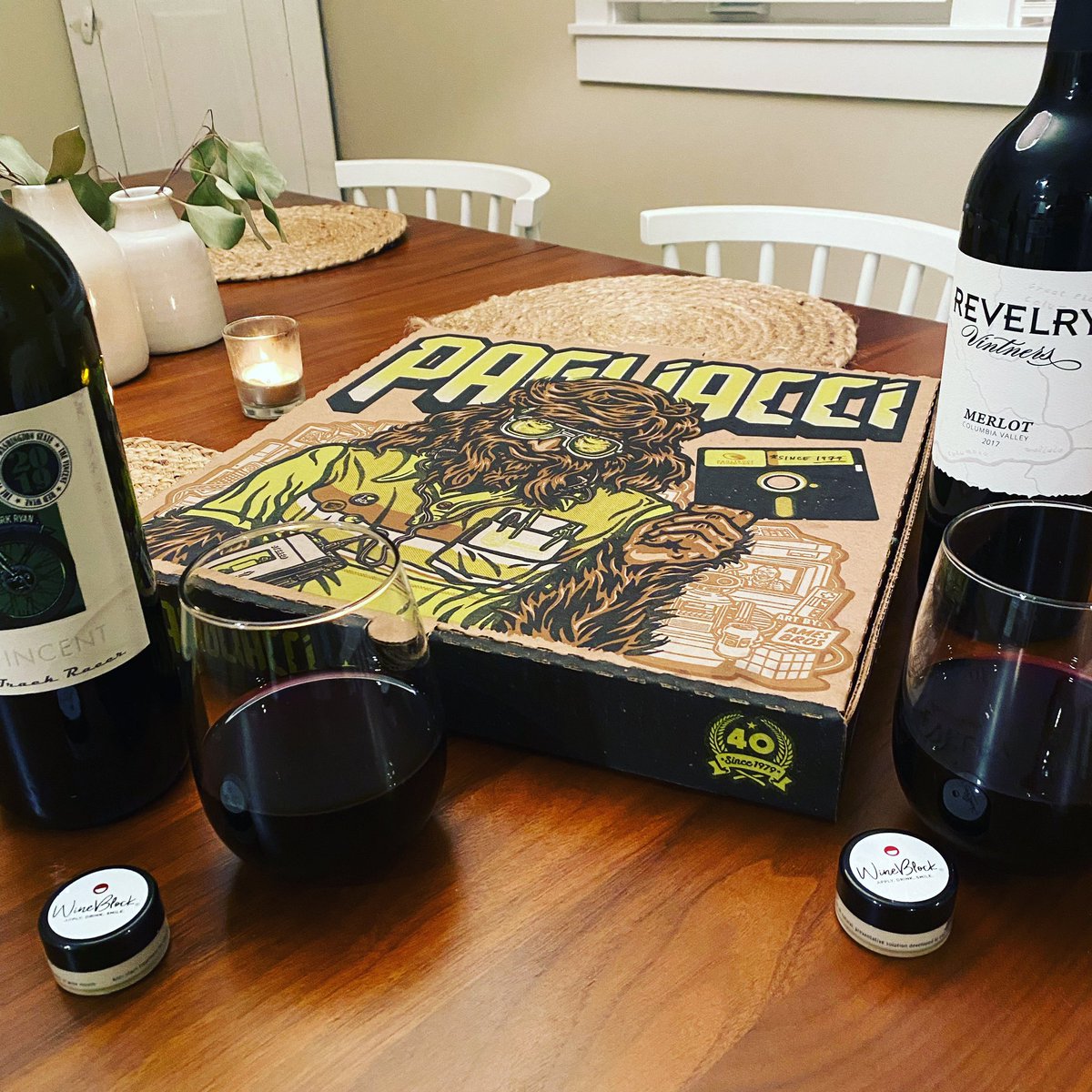 WineBlock tweet media