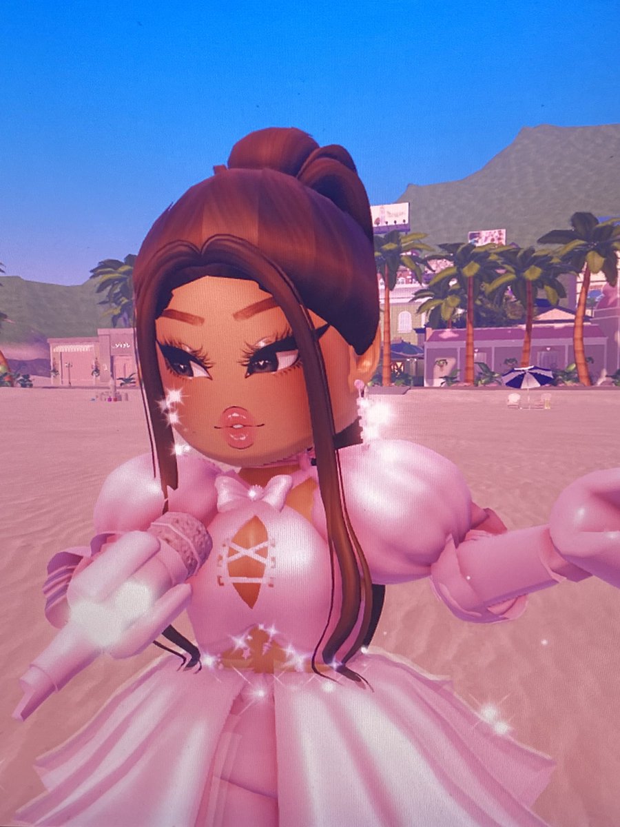 meg💗 tweet media