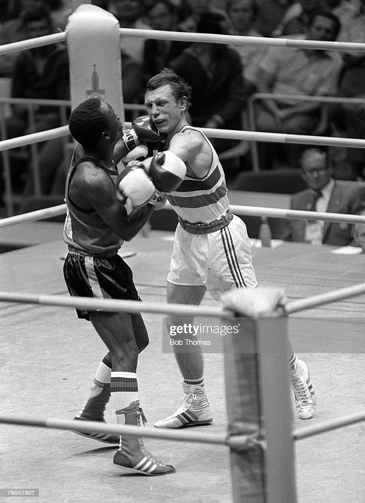 1980- Moscow, USSR. Zambia's Blackson Siukoko faces British boxer George Gilbody.