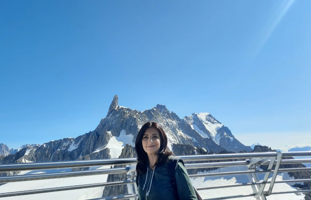 kyaralasconi's tweet photo. Non ci posso credere
Io che soffo di vertigini 
Sono arrivata fin qua sù
Sul tetto d'Europa... ed è un emozione indescrivibile.
#MonteBianco #PuntaHelbronner
#ilparadisoallimprovviso #SkyWay https://t.co/07zpX3wj7i