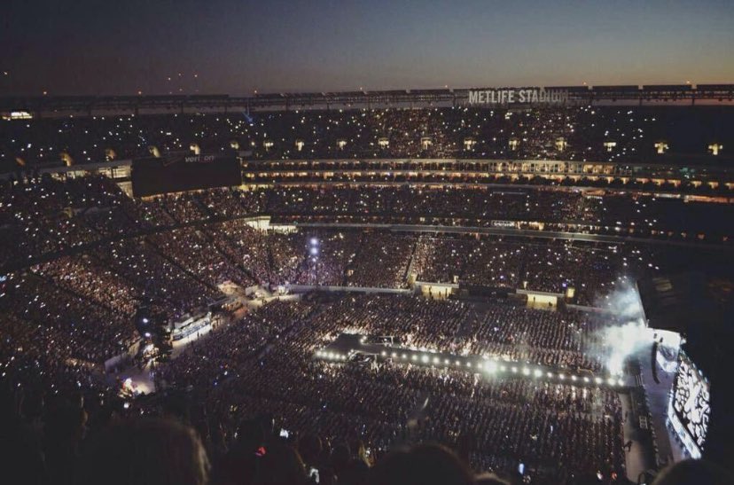 meg_9118's tweet photo. #11YearsOfOneDirection  good job guys<3 https://t.co/0z4HOzNcB5