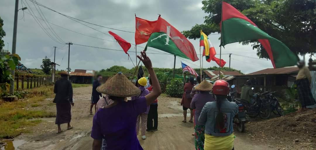 Protest against military dictatorship by residents from LoneKhin, Hpakant Township. #ICJ_BringSACToJustice #WhatsHappeningInMyanmar #July23Coup