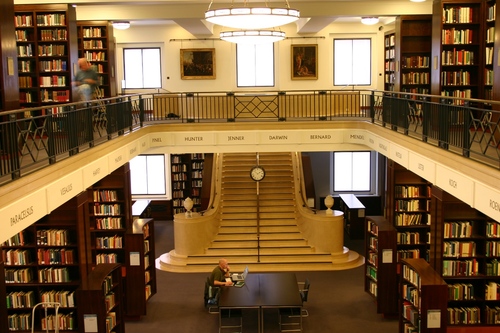 ianizeigerman's tweet photo. @marty Wellcome Library! https://t.co/ySM9iS6ZAE