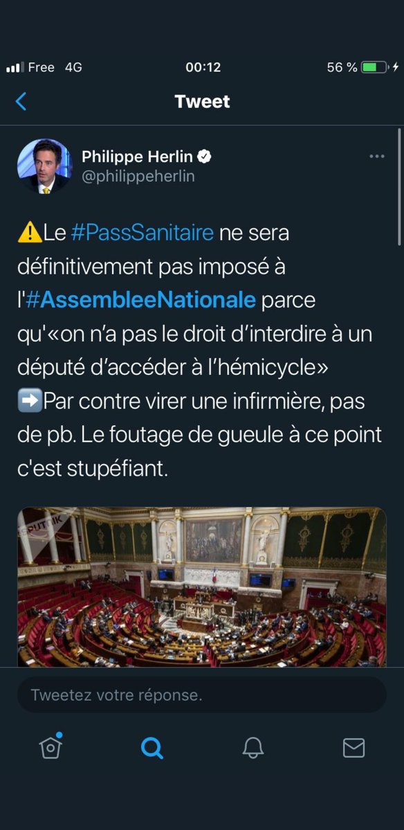 MerickDle's tweet photo. Deux salles, deux ambiances.
C'est grave de voir ça !! https://t.co/NO1WyfFV36