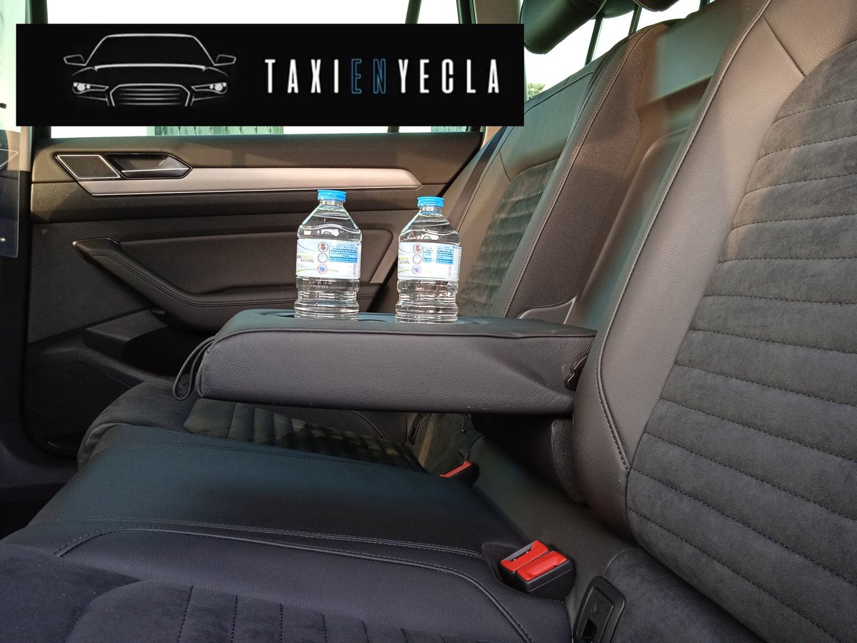 YeclaEn's tweet photo. Uno de nuestros servicios para desplazamientos de media y larga distancia, es agua de cortesía para los clientes.

Seguimos apostando por la calidad y seguridad de nuestros servicios.

#taxilargadistancia #TaxiAeropuerto  #TaxiPremium @ecussleep @BoqueraCasa https://t.co/IPsuu3q4M7