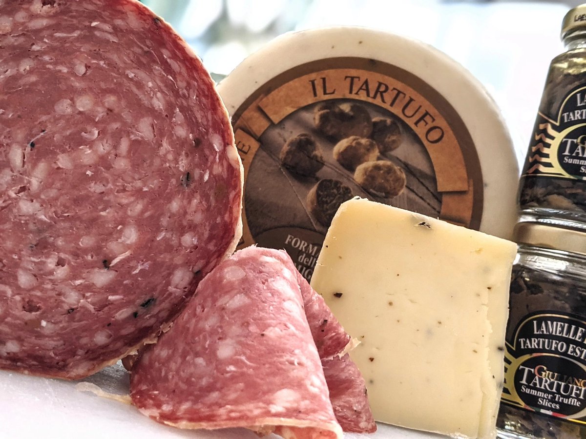 buongiorno_deli's tweet photo. Our truffle family- Truffle Salame, Truffle Pecorino and Summer Truffle Slices
#truffle #italianfood #italiandeli #liverpoolfood #liverpoollife #liverpool #localbusiness #curedmeat #delicious #deli #smallbusiness #smallbusinessuk #foodie #trufflesalami #foodblogger #italianmeat https://t.co/R9IXFqWtmt