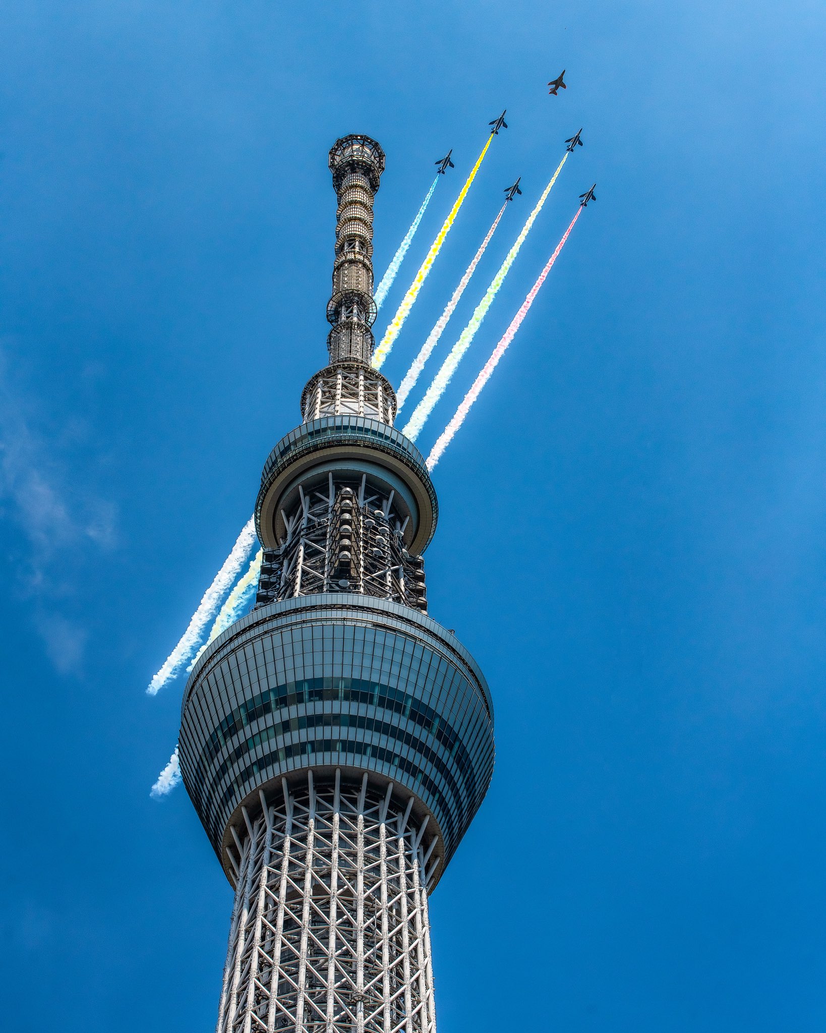 長谷川 誠一 東京オリンピック スカイツリーとブルーインパルスを撮りに行って来ました 何度見ても ブルーインパルス感動します 最高のパフォーマンスありがとうございました ブルーインパルス ブルーインパルス五輪 東京オリンピック