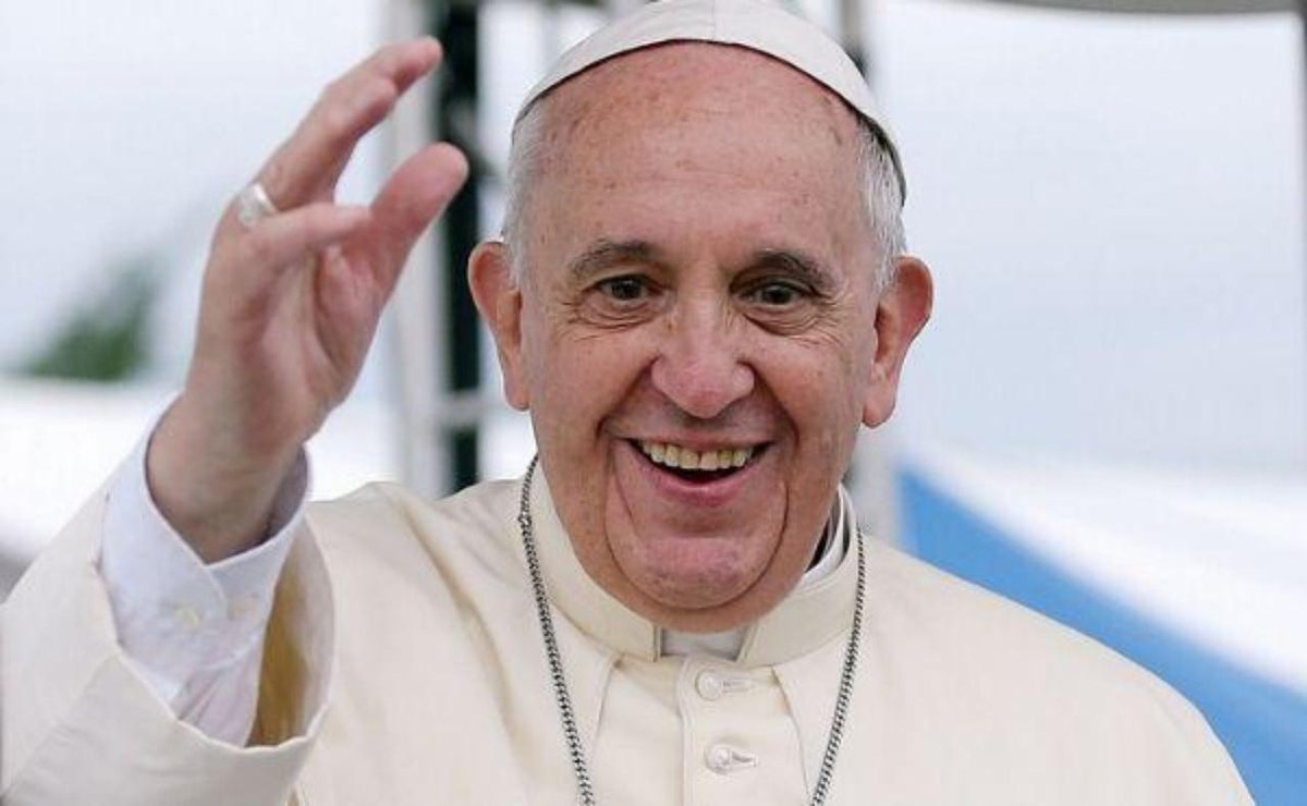 Consegno questa Enciclica come un umile apporto alla riflessione affinché, di fronte a diversi modi di eliminare o ignorare gli altri, siamo in grado di reagire con un nuovo sogno di fraternità e di amicizia sociale". #PapaFrancesco
#FratelliTutti dal 5/10 sanbonaventuraseraphicum.org/it/corsi-di-al…