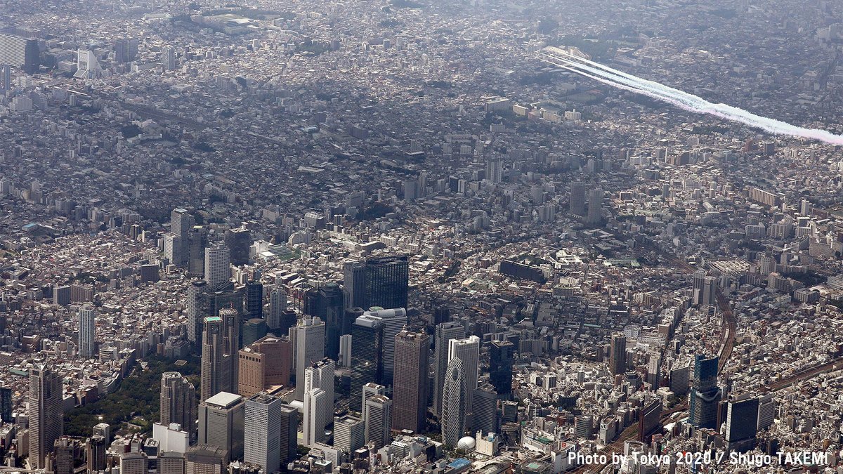 Tokyo2020's tweet photo. The Blue Impulse take to the Tokyo skies ✈️

#UnitedByEmotion | #StrongerTogether | #Tokyo2020 https://t.co/MLoTue3JA4