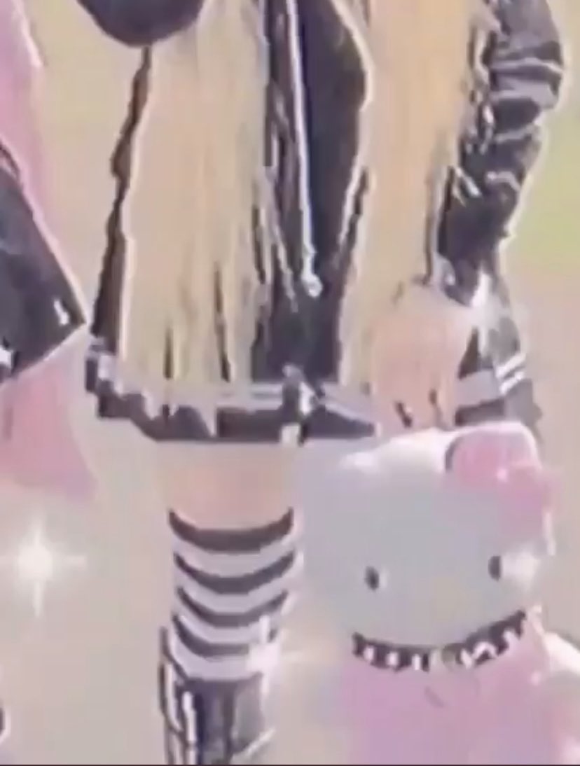 closeaIicia's tweet photo. ⠀⠀

｡ﾟﾟ･｡･ﾟﾟ｡              
🕷  @ALiCIA3Q ♥ 🐈‍⬛ 🎀 🔪
　ﾟ･｡･ﾟ   
 ⠀⠀ https://t.co/jWe5VwSbVe