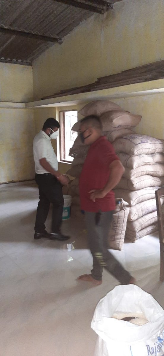 આજે પંચલાઇ અને બાલદા એફ પી એસ ની ચકાસણી કરી અને લોકો ને પૂરતું અનાજ મળે એ માટે સૂચના આપી <a href="/JyotiGohil4/">Jyotiba Gohil (GAS)</a> <a href="/collectorvalsad/">Collector Valsad</a>