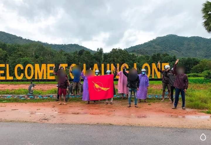 Guerrilla strike to overthrow the military dictatorship in Longlone , Tanintharyi.
#ICJ_BringSACToJustice #July23Coup 
#WhatsHappeningInMyanmar