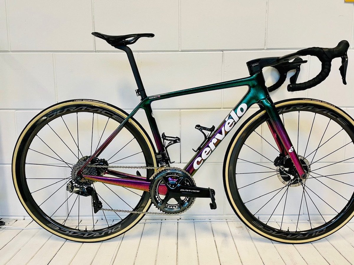 Of course we did something special to the #cervelo  bikes! All the best to all ⁦<a href="/JumboVismaRoad/">DavidRRCegg</a>⁩ ⁦<a href="/JumboVismaWomen/">George Sofroniou</a>⁩ riders this weekend! #racefor🥇🥈🥉