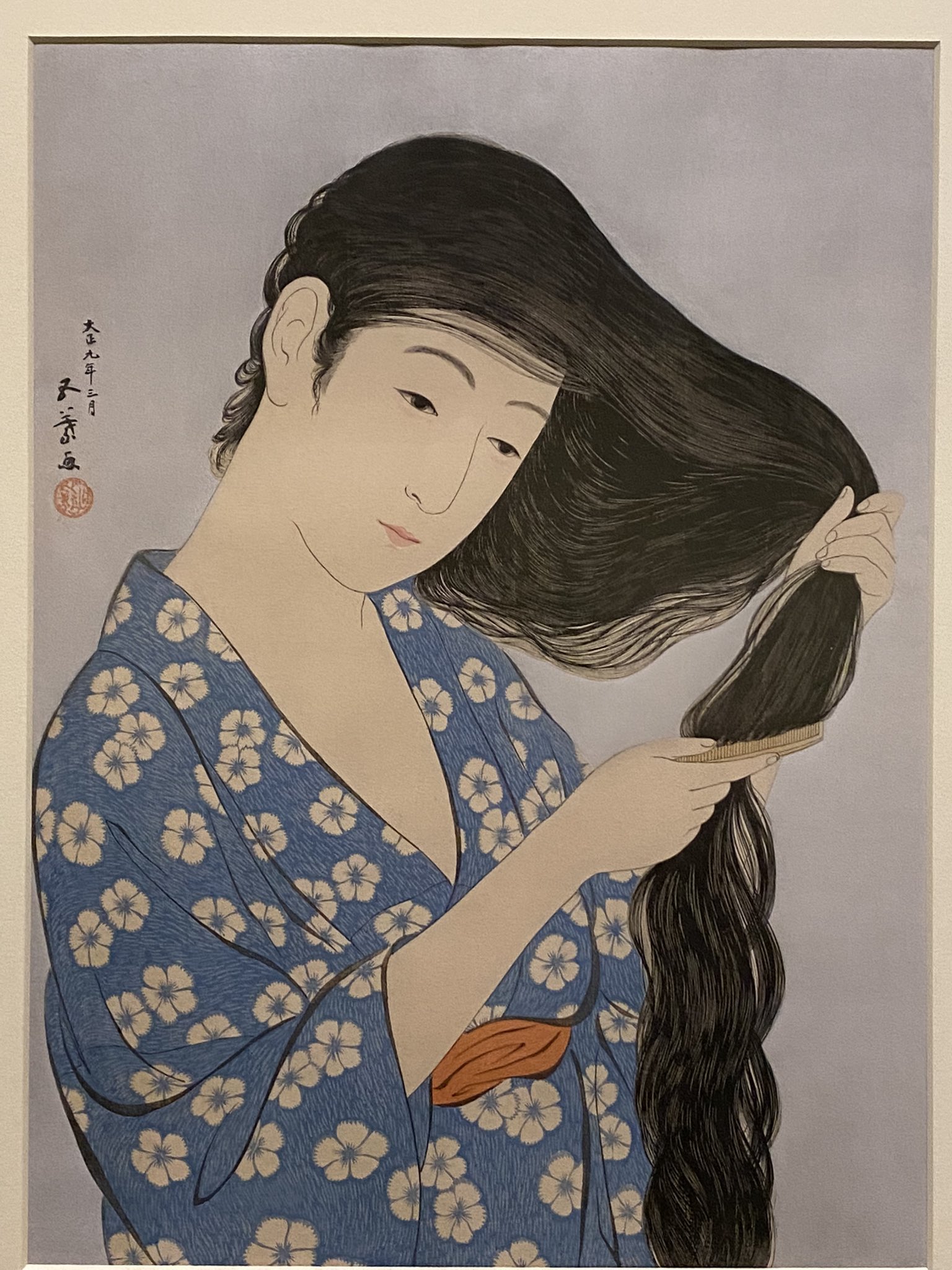 Jun 川瀬巴水を見てきました 作品に引き込まれます スティーブ ジョブズさんが一目惚れした 髪梳ける女 も見れました 5年前から私のスマホの壁紙です ハガキも買ったし 町田市立国際版画美術館 T Co Oxzt40qmzg T Co