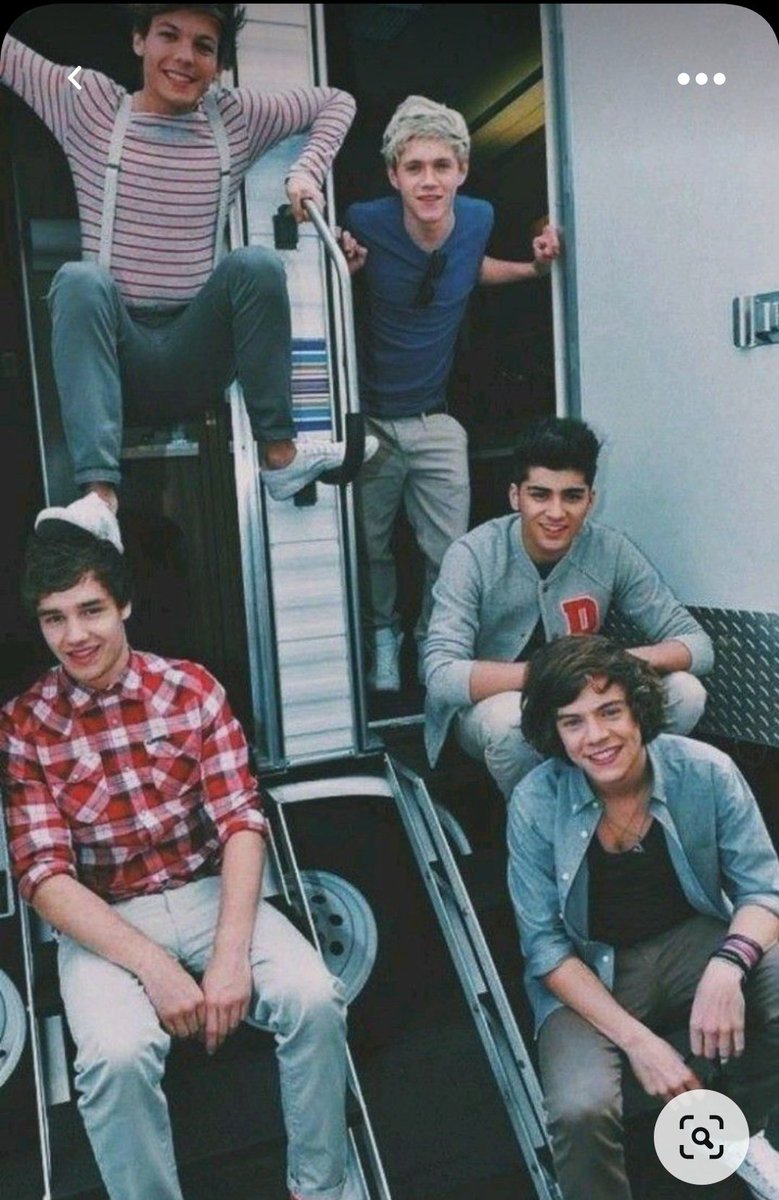 Olatz_05's tweet image. Thank you Harry ⭐
Thank you Liam⭐
Thank you Louis⭐
Thank you Niall⭐
Thank you Zayn ⭐

 Thanks for turning my emotions into a roller coaster 💜💜💜💜
#onedirection11years #thankyouonedirection