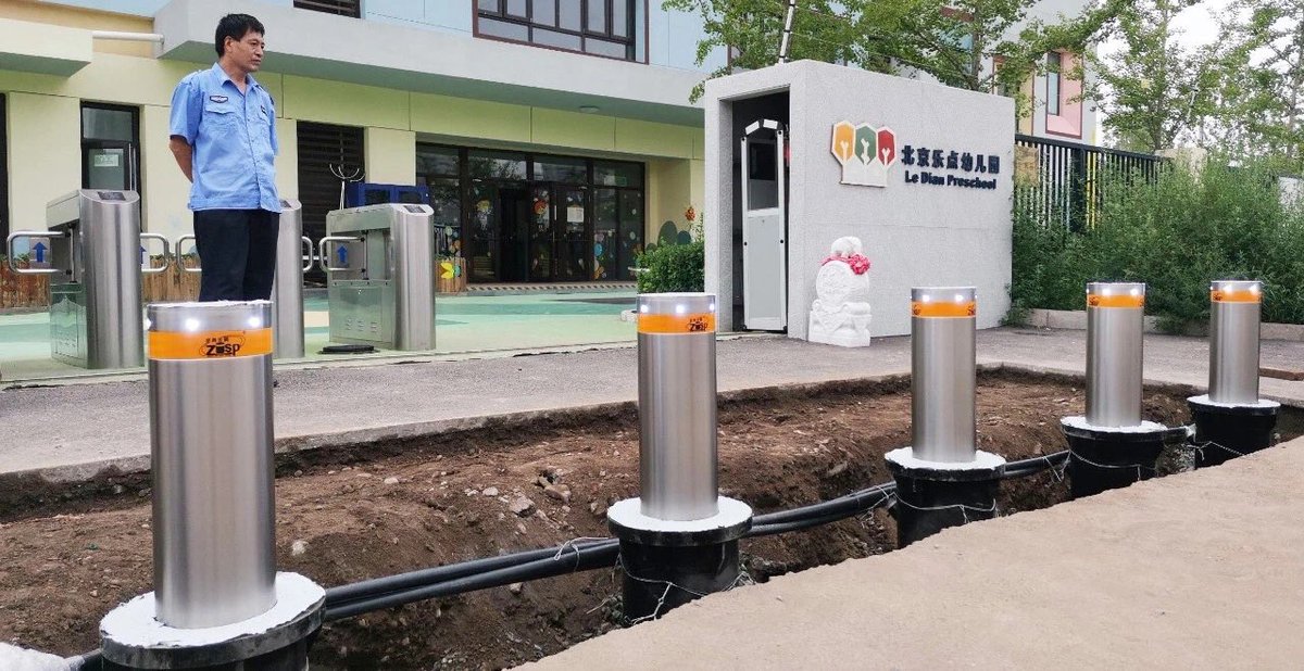 Product: Hydraulic Automatic Bollards
Brand: ZASP
Model: HA101/HA102
Location: Installation site at Kindergarten in Beijing
Applications: Access Control
#trafficsecurity #security #cctv #bollards #securitysolution #HVM #accesscontrol #securitybarriers #perimeterprotection #zasp