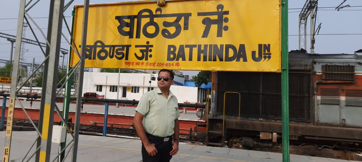 ABHINAV12649's tweet photo. India starts when GS/2S in Indian Railway starts ☝️👉🚂🚂🇦🇱🇮🇳🇮🇳
#IndianRailways
#LifelineOfTheNation
#BathindaJn #NR https://t.co/4N1AjD5H5a