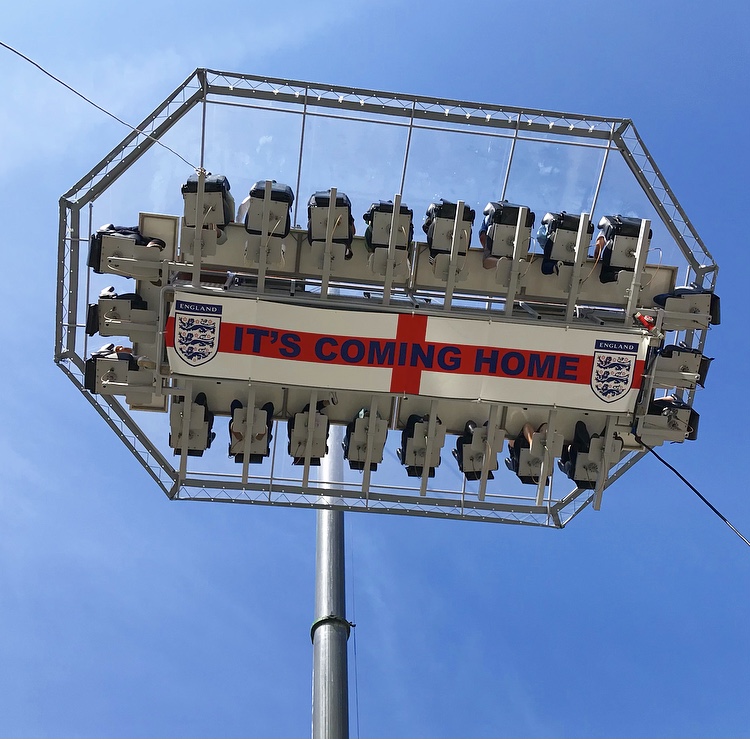 London in the Sky tweet media