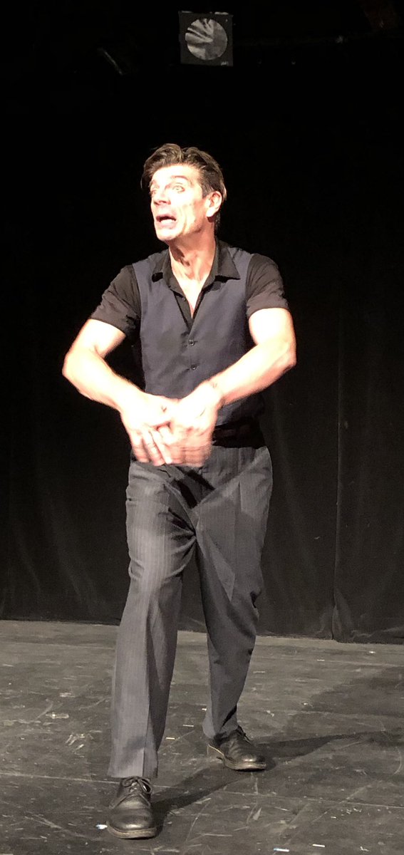 NathCatStras (@nathcatstras) on Twitter photo Fous rires et émotions au rdv dans ce #OFF21. Les talents de mime et d’interprétation d’ <a href="/ElliotJenicot/">Elliot Jenicot</a> rendent un bel hommage à Raymond #Devos. Tous les ingrédients sont là : magie des mots, poésie, mimes irrésistibles. Bravo 😇 Fous rires et émotions au rdv dans ce #OFF21. Les talents de mime et d’interprétation d’ <a href="/ElliotJenicot/">Elliot Jenicot</a> rendent un bel hommage à Raymond #Devos. Tous les ingrédients sont là : magie des mots, poésie, mimes irrésistibles. Bravo 😇
