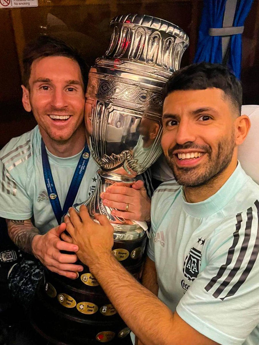 📸 #Messi 🏆 <a href="/aguerosergiokun/">Sergio Kun Aguero</a>  🇦🇷