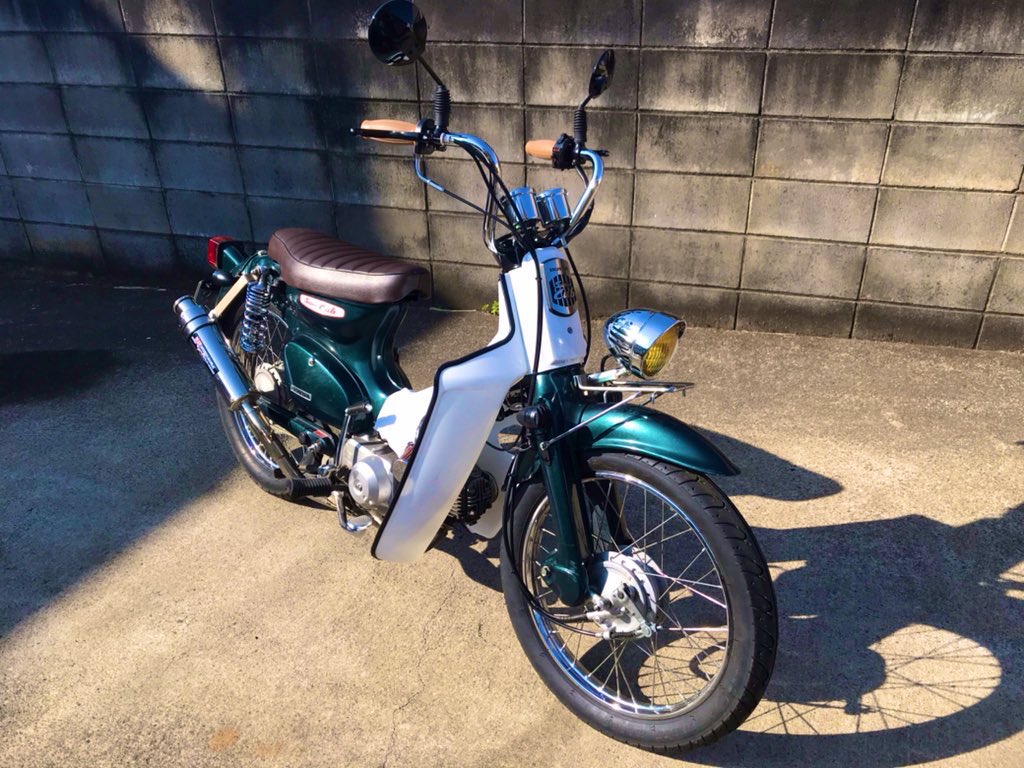 T_daegmax28's tweet photo. 名前 TKM
性別 男
年齢 23歳
住み 埼玉
愛車 ZRX1200DAEG/Vmax1200/スーパーカブ
一言 バイク好きダエグ乗りVmax乗りカブ主の方よろしくお願いします🙇‍♂️
 #バイク乗りとして自己紹介 
 #バイク好きと繋がりたい
 #zrx1200daeg #vmax #カブ主 https://t.co/gSXZTpYLyk