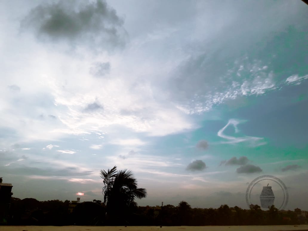 Rimi_67_'s tweet photo. Clicked by one of my dear ones....♥️♥️

#NaturePhotography #naturelovers #sky #blue #beautiful #photography #sunset https://t.co/Md4MUq8oEf